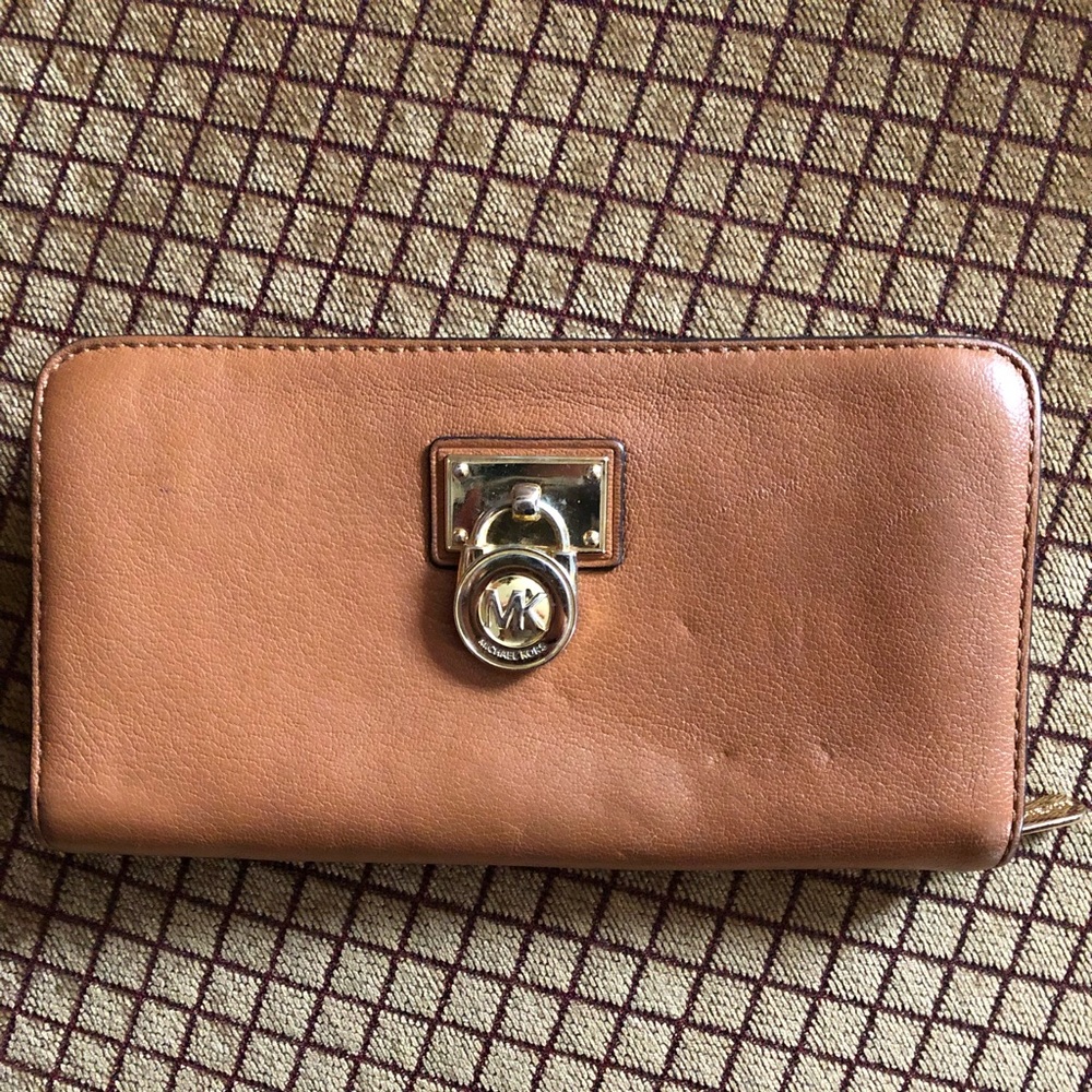Michael Kors camel brown zipper wallet
